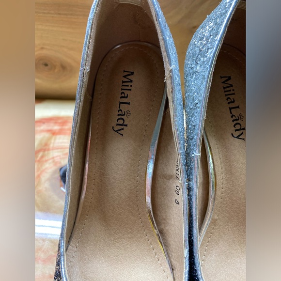 Mila Lady Silver Closed Point Toe Heels - Picture 5 of 11